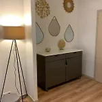Des 2 Tetes Апартаменты *